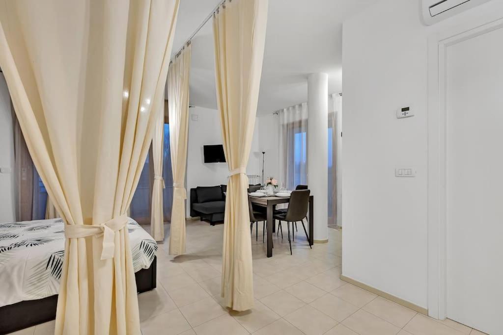 Private Parking-terrace10 Min To Linate Airport * Milano